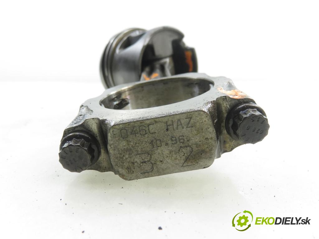 VOLVO 850 Kombi (LW) KOMBI 1997 103,00 2.5 TDI - D 5252 T 2461,00 piest 81L33