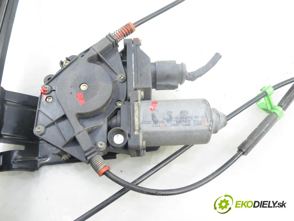 VW POLO (6N2) HB 2000 40,00 1.4 - ANX 1390,00 mechanismus oken PPE 3D 6N3959802C