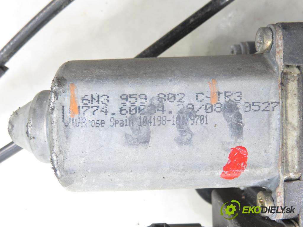 VW POLO (6N2) HB 2000 40,00 1.4 - ANX 1390,00 mechanismus oken PPE 3D 6N3959802C