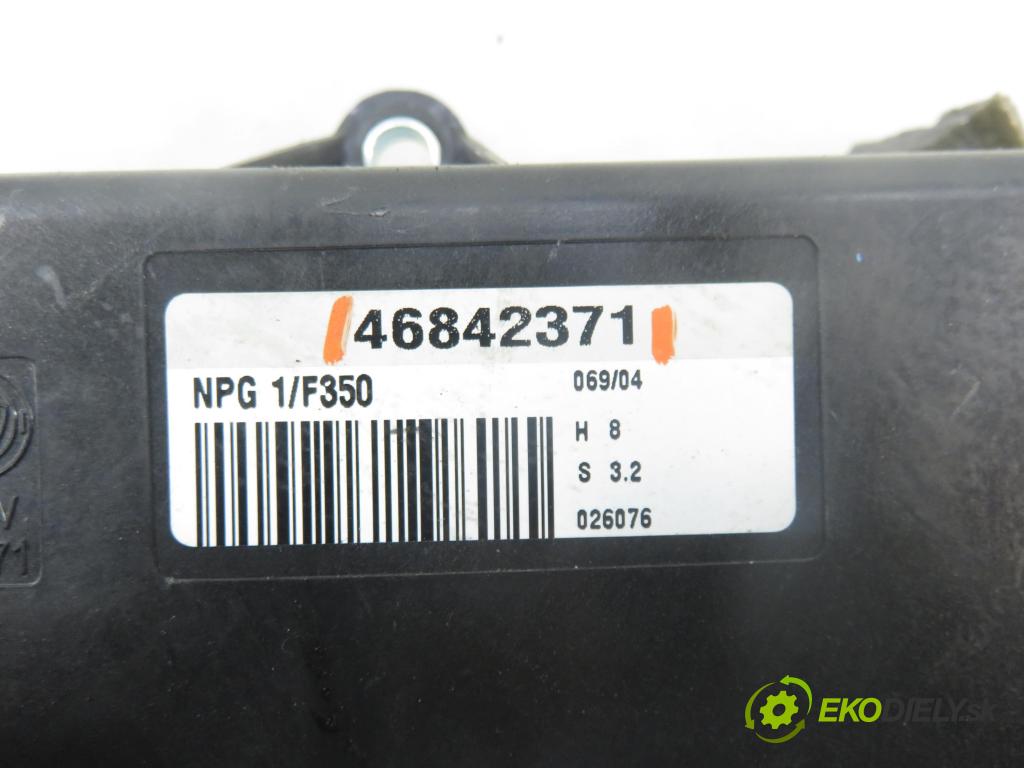 FIAT IDEA (350_) HB 2005 0,00 1.3 D Multijet - 188 A9.000 1248,00 MODUL Dvere 46842371