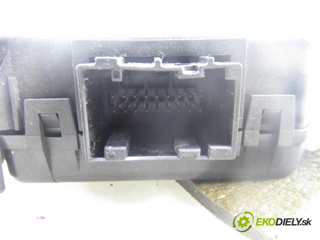 FIAT IDEA (350_) HB 2005 0,00 1.3 D Multijet - 188 A9.000 1248,00 MODUL Dvere 46842371
