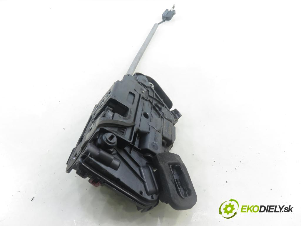 VW GOLF VII Variant (BA5, BV5) KOMBI 2019 850,00 1.6 TDI CR 115 - DGTE 1598,00 zámok PTE 5TA839016E