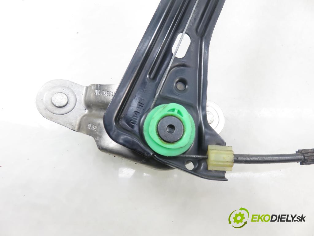 VW GOLF VII Variant (BA5, BV5) KOMBI 2019 850,00 1.6 TDI CR 115 - DGTE 1598,00 mechanismus oken 5G4837461H ; 4K0959801