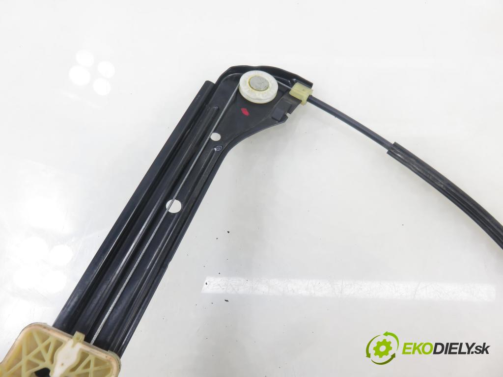 VW GOLF VII Variant (BA5, BV5) KOMBI 2019 850,00 1.6 TDI CR 115 - DGTE 1598,00 mechanismus oken 5G4837461H ; 4K0959801