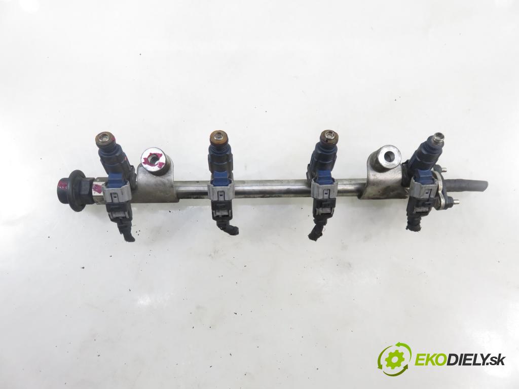 KIA CEE'D liftback (ED) HB 2008 80,00 1.4 16V 109 - G4FA 1396,00 Lišta vstrekovacia  (Vstrekovacia lišta)