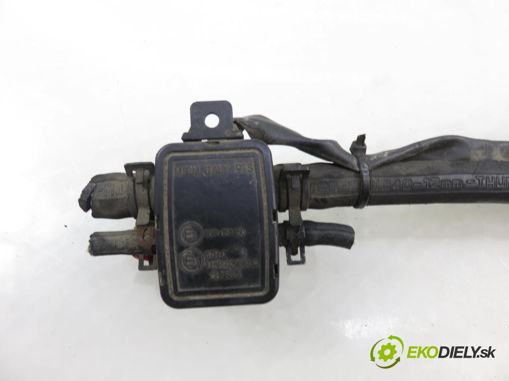 KIA CEE'D liftback (ED) HB 2008 80,00 1.4 16V 109 - G4FA 1396,00 Lišta vstrekovacia LPG 67R010185 ; DE802125