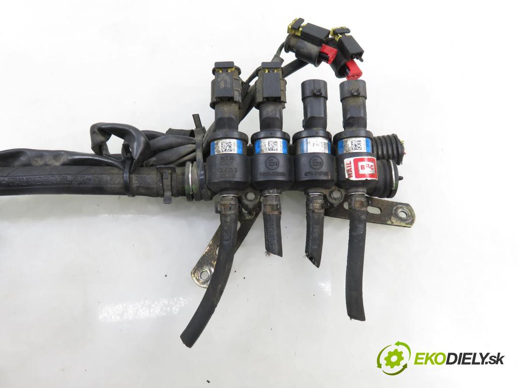 KIA CEE'D liftback (ED) HB 2008 80,00 1.4 16V 109 - G4FA 1396,00 Lišta vstrekovacia LPG 67R010185 ; DE802125