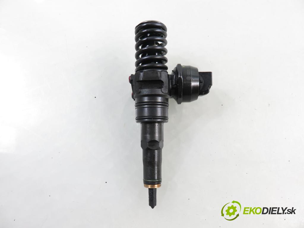 SKODA FABIA I (6Y2) SEDAN 2007 51,00 1.4 TDI - BNM 1422,00 Vstrekovač 045130073T ; 0414720035 (Vstrekovač paliva)