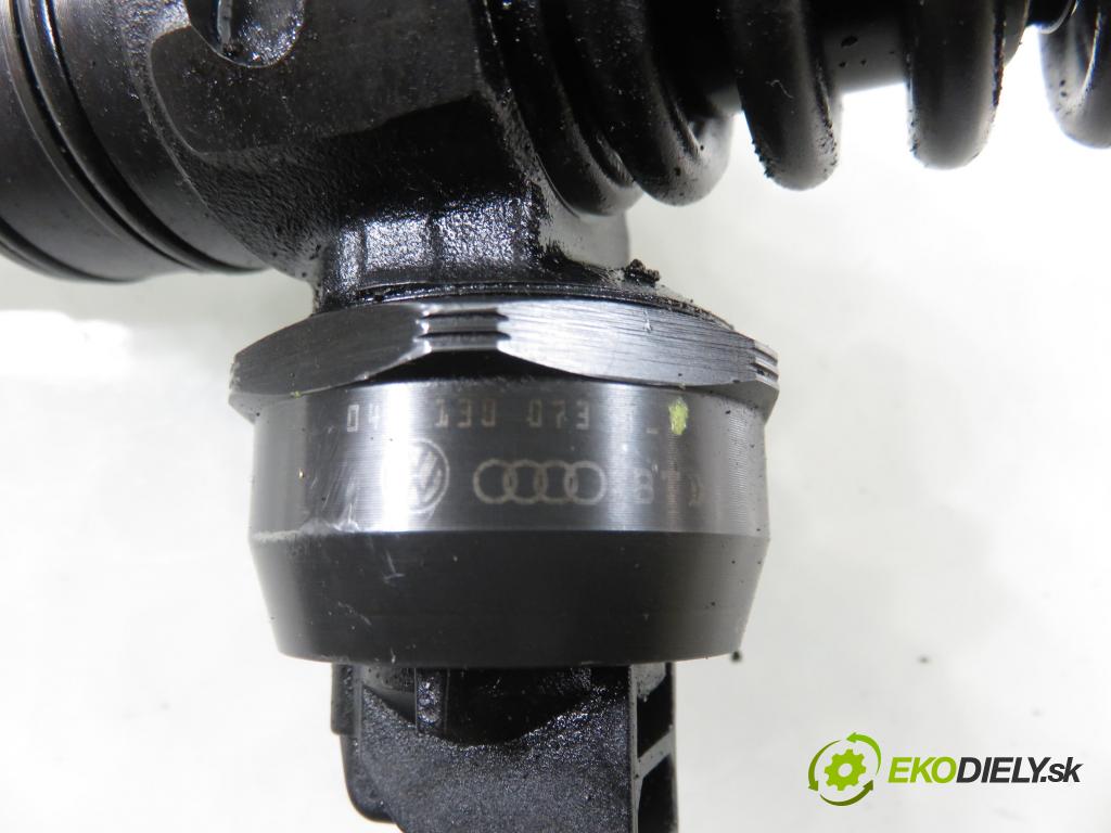 SKODA FABIA I (6Y2) SEDAN 2007 51,00 1.4 TDI - BNM 1422,00 Vstrekovač 045130073T ; 0414720035 (Vstrekovač paliva)