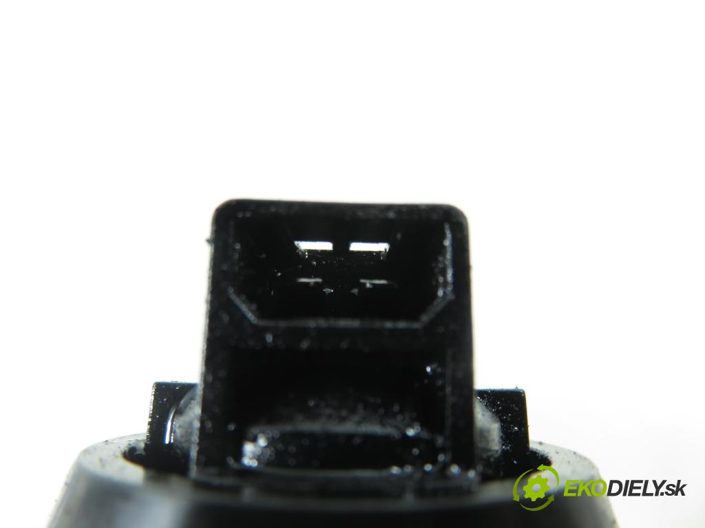 SKODA FABIA I (6Y2) SEDAN 2007 51,00 1.4 TDI - BNM 1422,00 Vstrekovač 045130073T ; 0414720035 (Vstrekovač paliva)