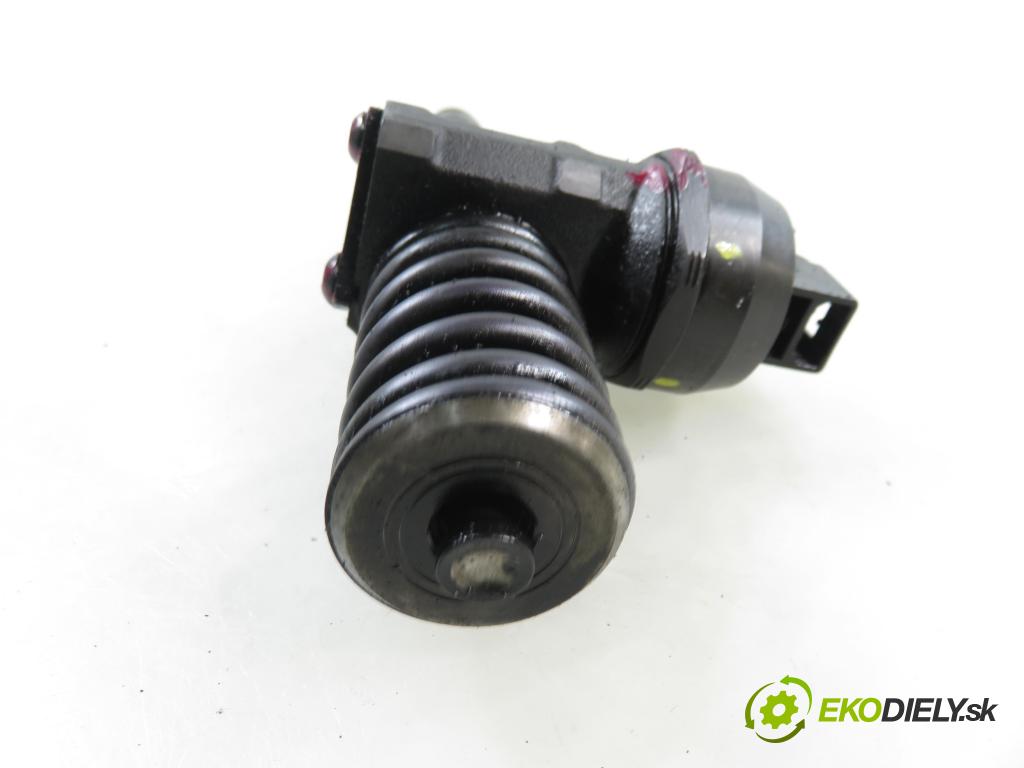 SKODA FABIA I (6Y2) SEDAN 2007 51,00 1.4 TDI - BNM 1422,00 Vstrekovač 045130073T ; 0414720035 (Vstrekovač paliva)