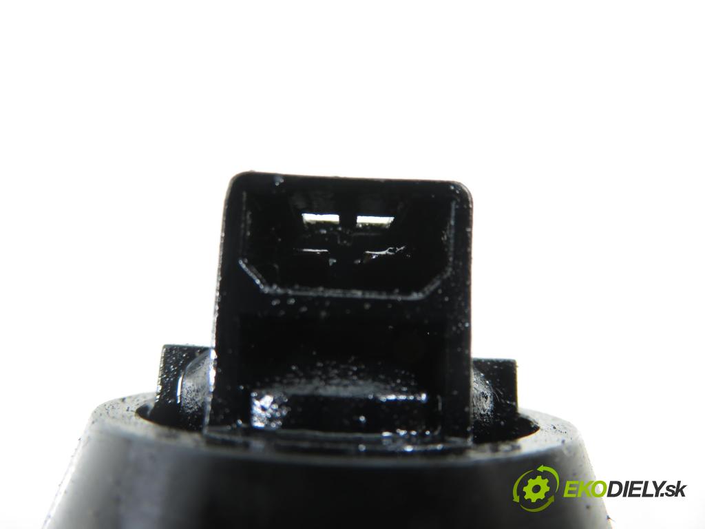 SKODA FABIA I (6Y2) SEDAN 2007 51,00 1.4 TDI - BNM 1422,00 Vstrekovač 045130073T ; 0414720035 (Vstrekovač paliva)