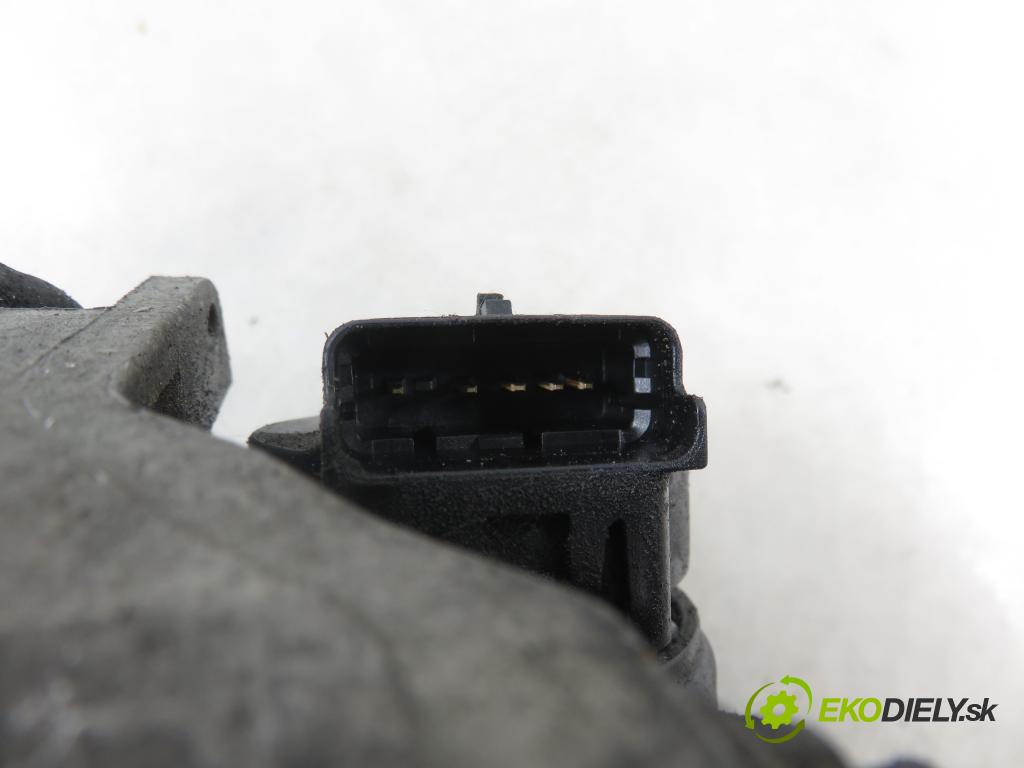 CITROEN C4 I (LC_) HB 2006 66,00 1.6 HDi - 9HX (DV6ATED4) 1560,00 škrtíci klapka 9660030480 ; 25365285 (Škrticí klapka)