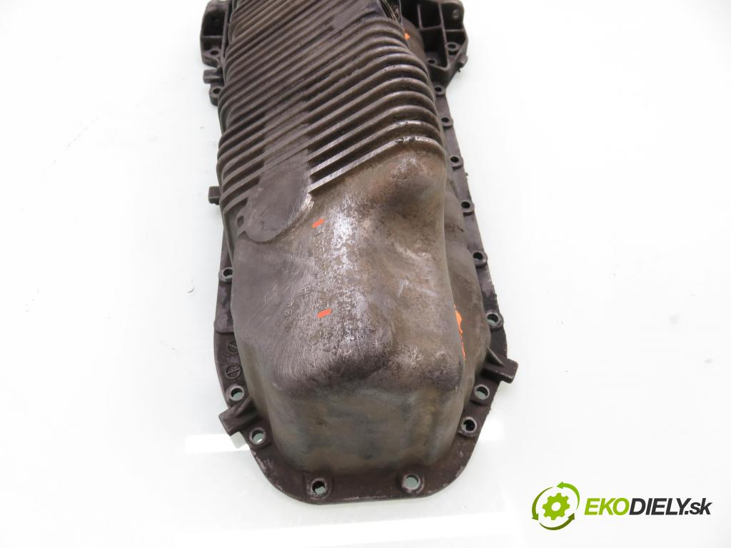 VW TRANSPORTER IV Platforma / podwozie (70E, 70L, 70M, 7DE, 7DL KABINA/PLATFORMA 1998 55,00 2.4 D - AJA 2370,00 Vaňa olejová 074103603E (Olejová vaňa)