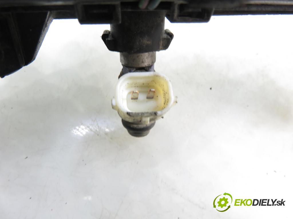 SEAT IBIZA IV (6J5, 6P1) HB 2013 63,00 1.4 - CGGB 1390,00 Lišta vstrekovacia IWP196 ; 036031AH ; 036133319CD (Vstrekovacia lišta)