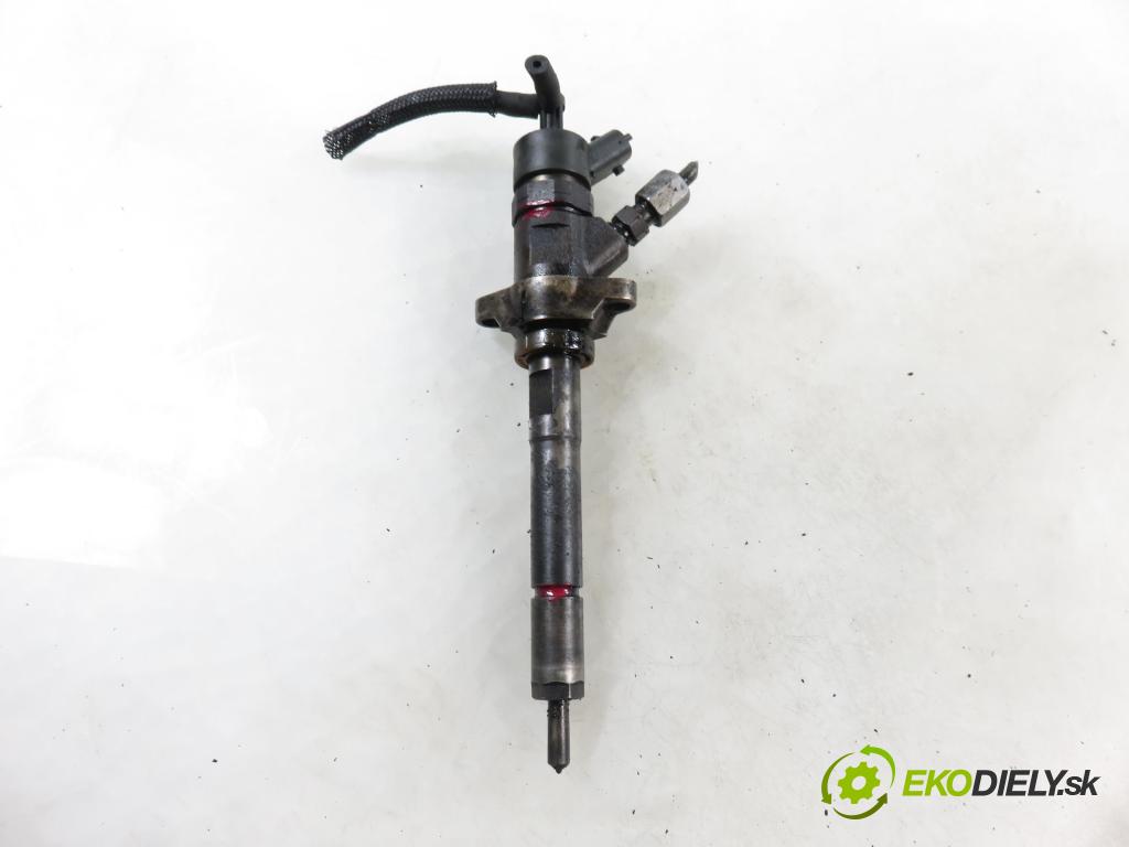 PEUGEOT PARTNER Skrzynia (5_, G_) KOMBIVAN 2008 55,00 1.6 HDi 75 - 9HW (DV6BTED4) 1560,00 vstrekovač 0445110239 (Vstrekovač paliva)