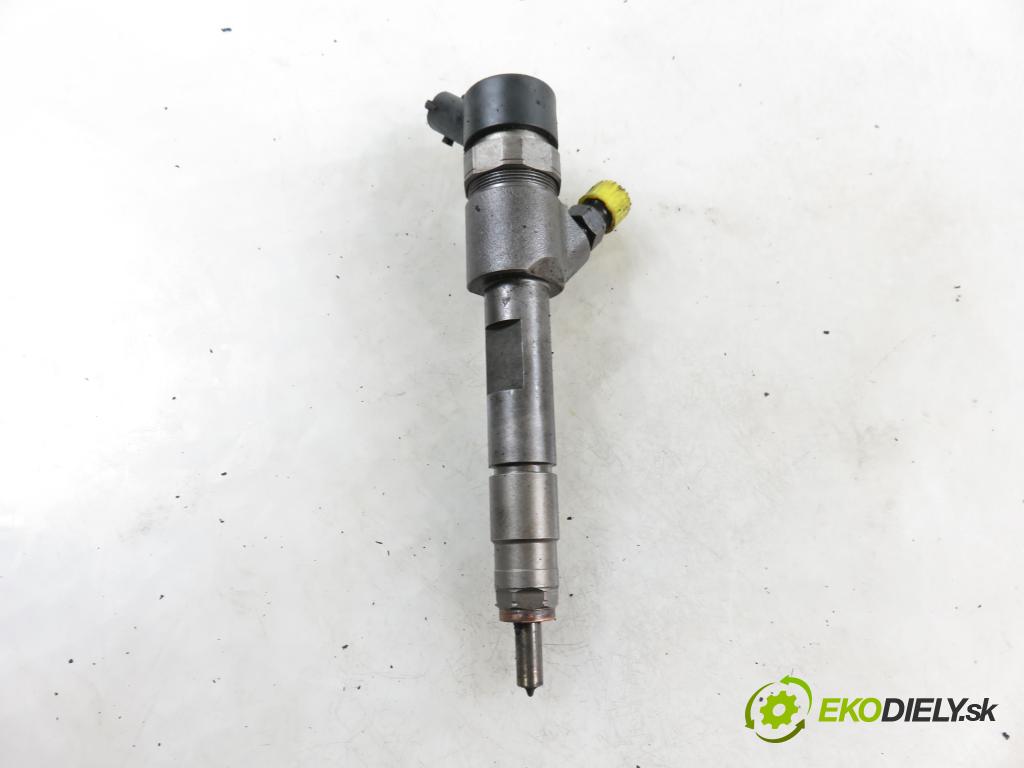 SUZUKI GRAND VITARA II (JT, TE, TD) SUV 2007 95,00 1.9 DDiS 129 4x4 - F9Q 264 1870,00 vstrekovač 0445110230 ; 8200389369 (Vstrekovač paliva)