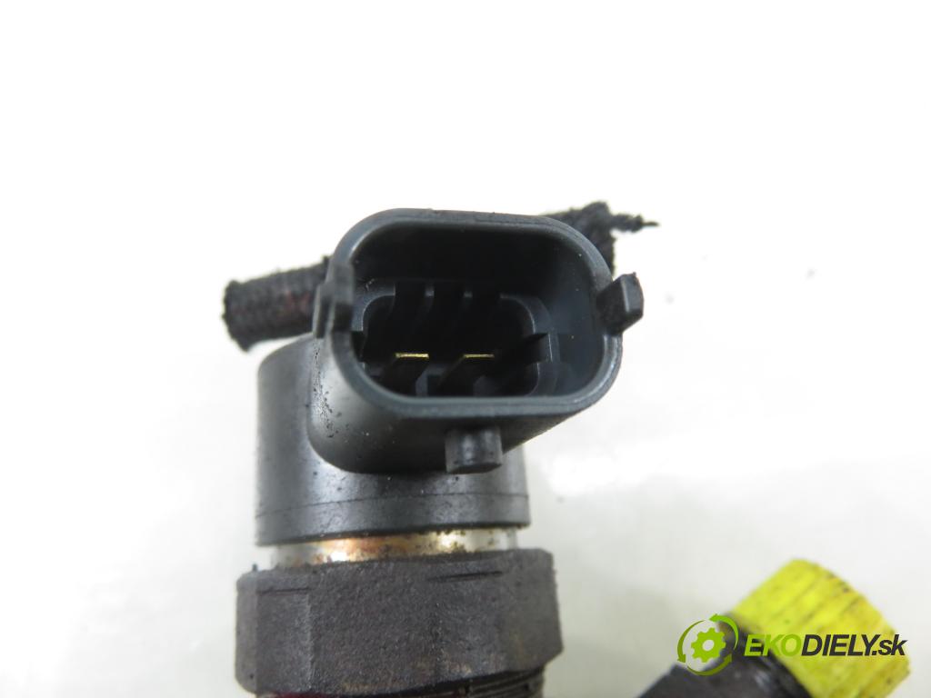 ALFA ROMEO 159 (939_) SEDAN 2007 110,00 1.9 JTDM 16V - 939 A2.000 1910,00 vstrekovač 0445110243 (Vstrekovač paliva)