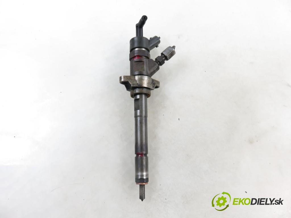 PEUGEOT PARTNER Skrzynia (5_, G_) KOMBIVAN 2008 55,00 1.6 HDi 75 - 9HW (DV6BTED4) 1560,00 vstrekovač 0445110239 (Vstrekovač paliva)