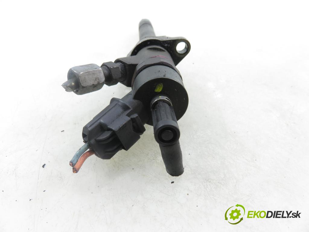 PEUGEOT PARTNER Skrzynia (5_, G_) KOMBIVAN 2008 55,00 1.6 HDi 75 - 9HW (DV6BTED4) 1560,00 vstrekovač 0445110239 (Vstrekovač paliva)