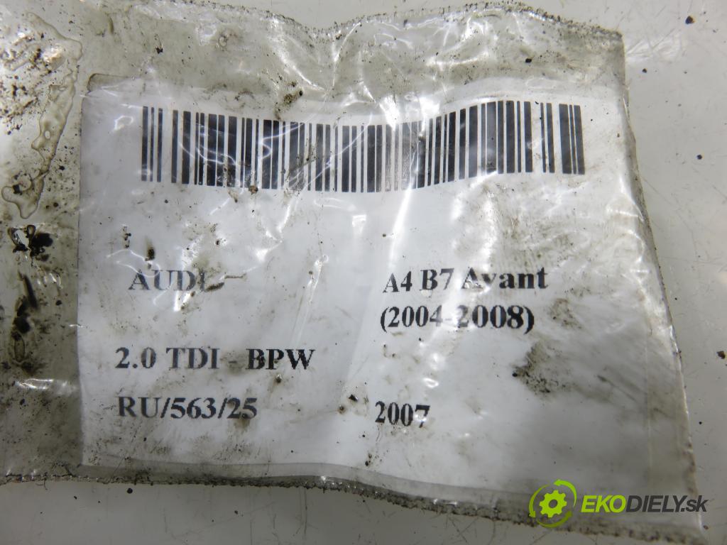 AUDI A4 Avant (8ED, B7) KOMBI 2007 103,00 2.0 TDI - BPW 1968,00 Vstrekovač 038130073BJ ; 0414720229 (Vstrekovač paliva)