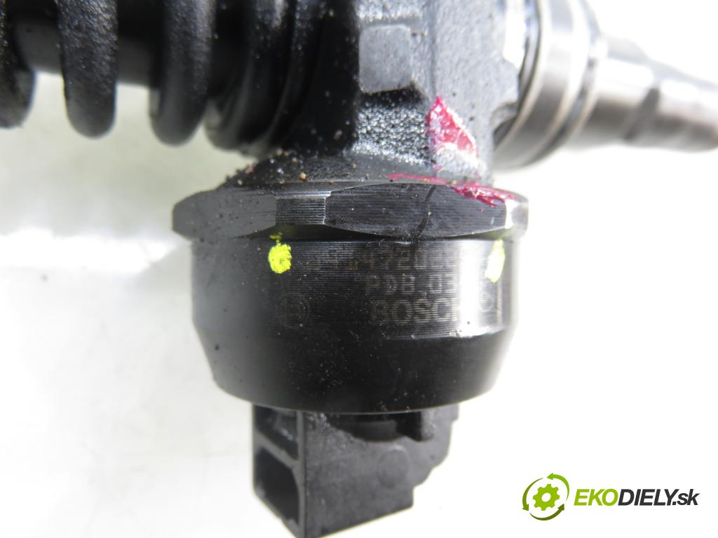 AUDI A4 Avant (8ED, B7) KOMBI 2007 103,00 2.0 TDI - BPW 1968,00 Vstrekovač 038130073BJ ; 0414720229 (Vstrekovač paliva)