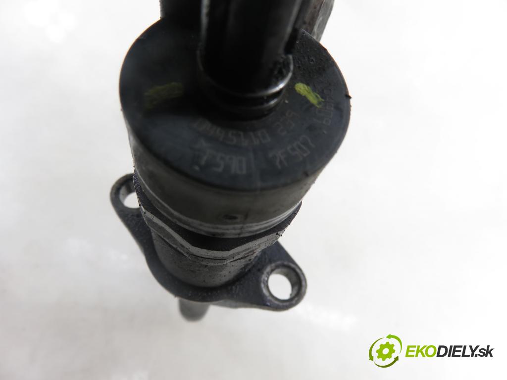 PEUGEOT PARTNER Skrzynia (5_, G_) KOMBIVAN 2008 55,00 1.6 HDi 75 - 9HW (DV6BTED4) 1560,00 vstrekovač 0445110239 (Vstrekovač paliva)