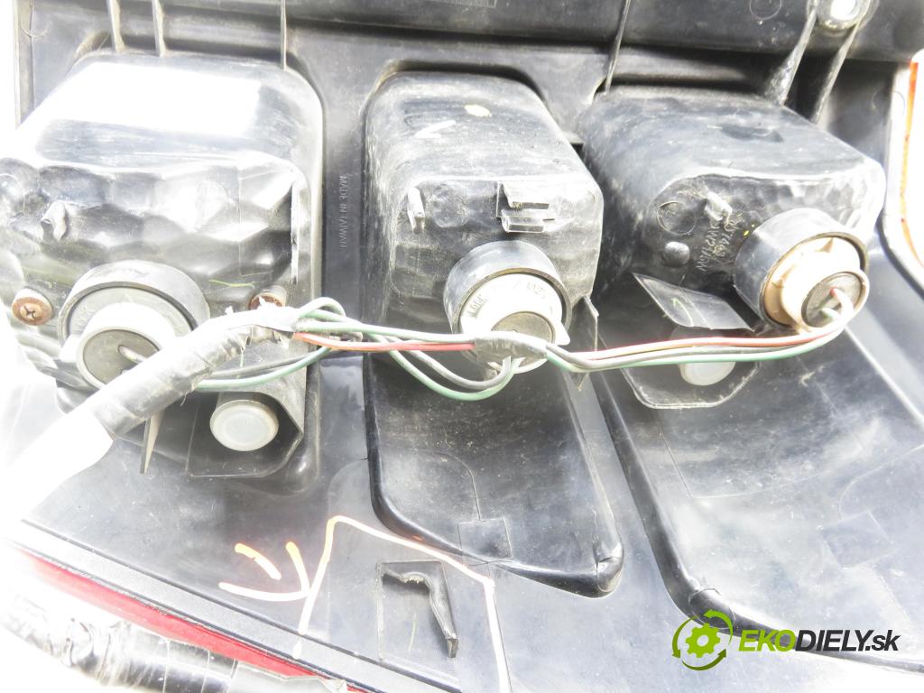 SUZUKI GRAND VITARA II (JT, TE, TD) SUV 2006 103,00 2.0 140 (JB420W) - J20A 1995,00 Svetlo ľavé zadné