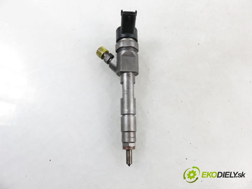 SUZUKI GRAND VITARA II (JT, TE, TD) SUV 2007 95,00 1.9 DDiS 129 4x4 - F9Q 264 1870,00 vstrekovač 0445110230 ; 8200389369 (Vstrekovač paliva)