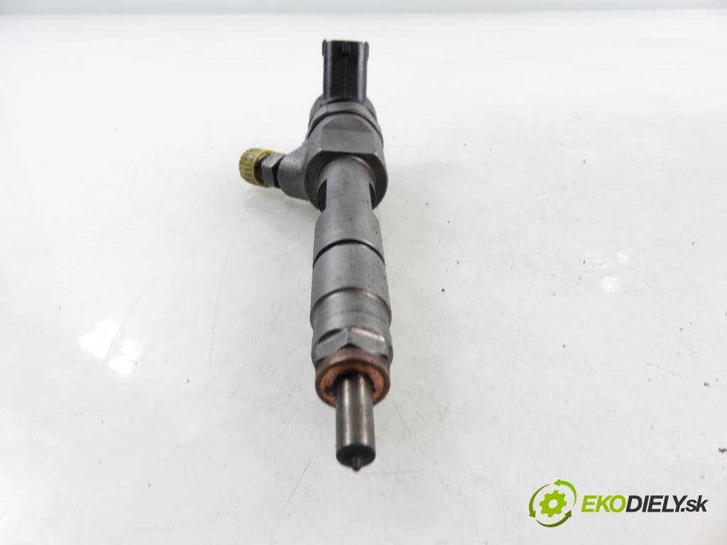 SUZUKI GRAND VITARA II (JT, TE, TD) SUV 2007 95,00 1.9 DDiS 129 4x4 - F9Q 264 1870,00 vstrekovač 0445110230 ; 8200389369 (Vstrekovač paliva)