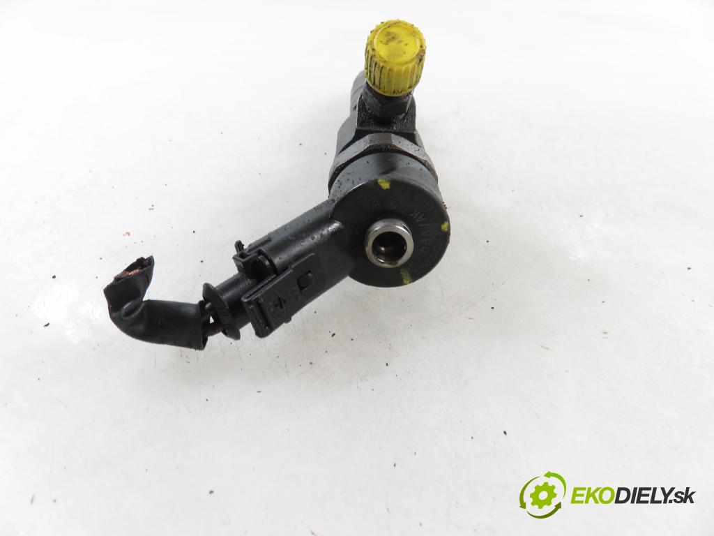 SUZUKI GRAND VITARA II (JT, TE, TD) SUV 2007 95,00 1.9 DDiS 129 4x4 - F9Q 264 1870,00 vstrekovač 0445110230 ; 8200389369 (Vstrekovač paliva)