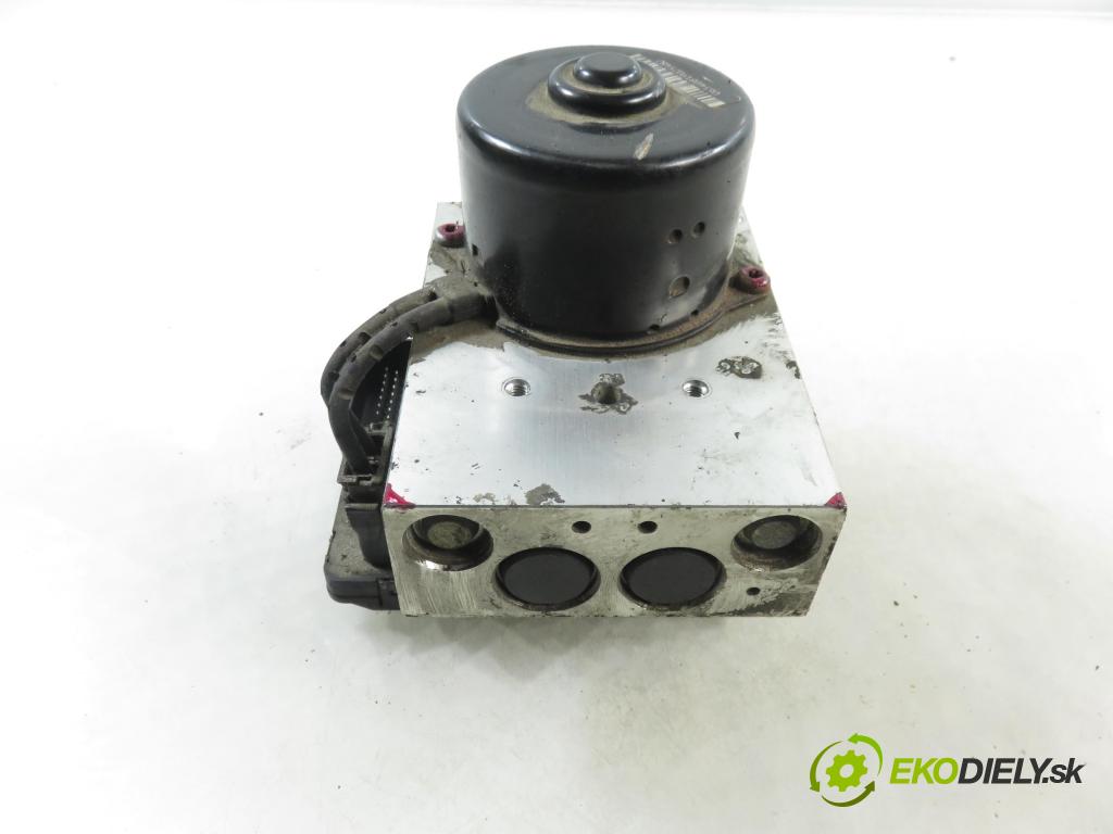 AUDI A3 (8L1) HB 1999 81,00 1.9 TDI 110 - AHF 1896,00 pumpa ABS 1J0907379H ; 1J0614217C (Pumpa ABS)