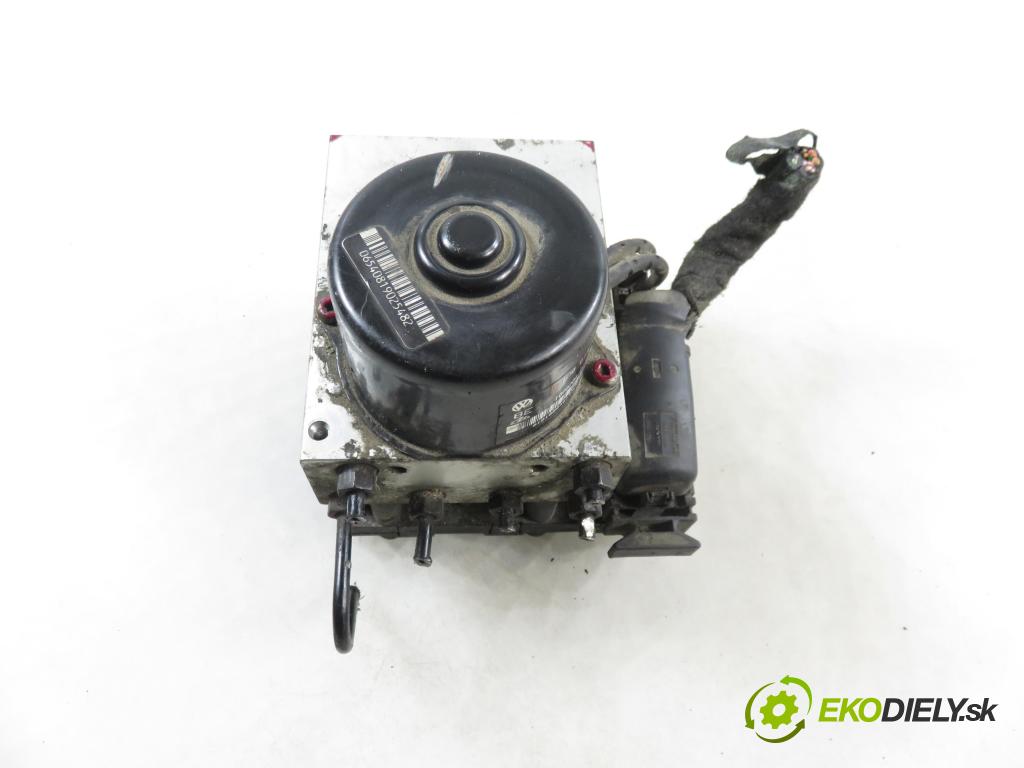 AUDI A3 (8L1) HB 1999 81,00 1.9 TDI 110 - AHF 1896,00 pumpa ABS 1J0907379H ; 1J0614217C (Pumpa ABS)