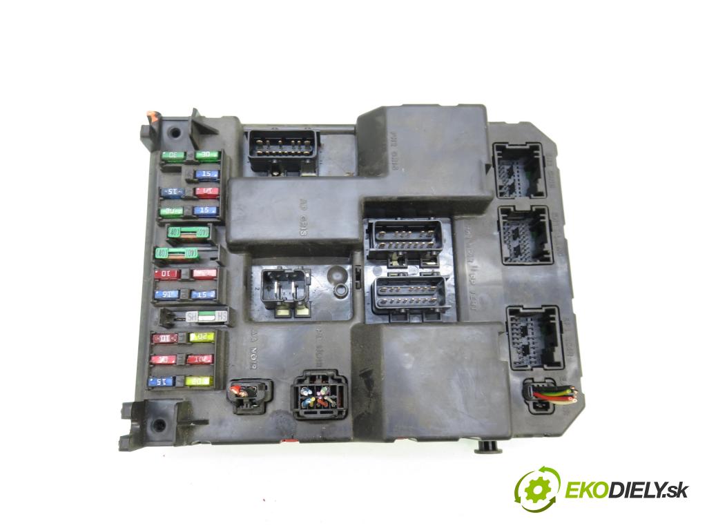 PEUGEOT 307 (3A/C) HB 2004 50,00 1.4 HDi - 8HZ (DV4TD) 1398,00 MODUL BSI 9651197780A ; 9651197080A