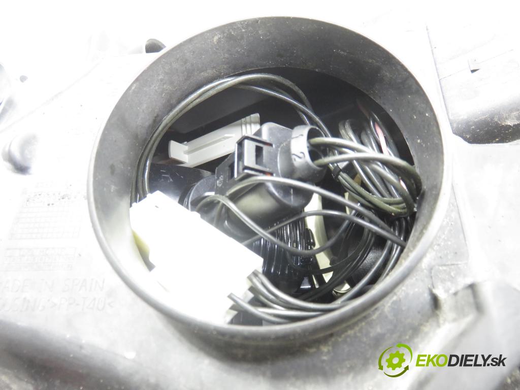 AUDI A5 (8T3) COUPE 2007 176,00 3.0 TDI quattro - CAPA 2967,00 světlo PP 8T0941030AN