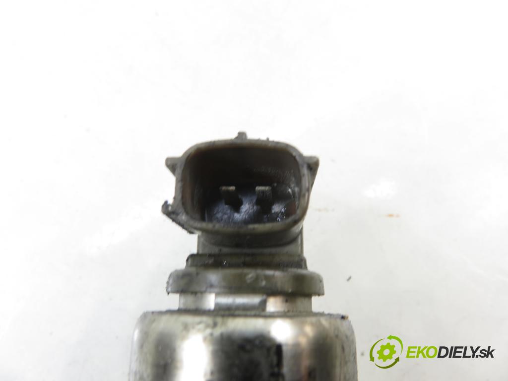 TOYOTA COROLLA (_E12_) HB 2005 85,00 2.0 D-4D 116 (CDE120R_, CDE120L_) - 1CD-FTV 1995,00 vstrekovač 236700G010 (Vstrekovač paliva)