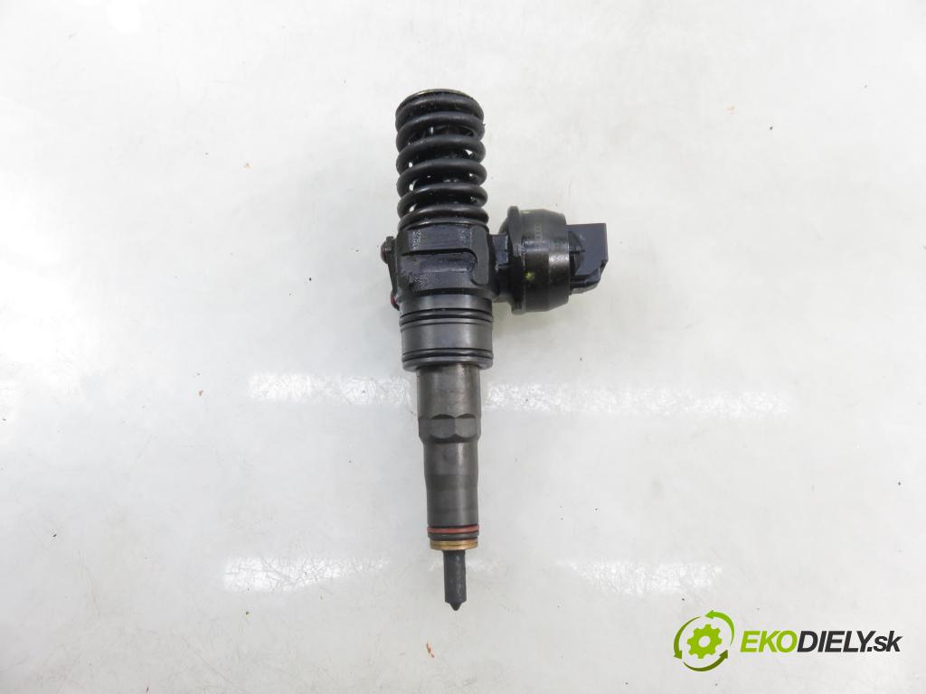 VW GOLF PLUS (5M1, 521) HB 2008 77,00 1.9 TDI - BLS 1896,00 Vstrekovač 038130073BN ; 0414720313 (Vstrekovač paliva)