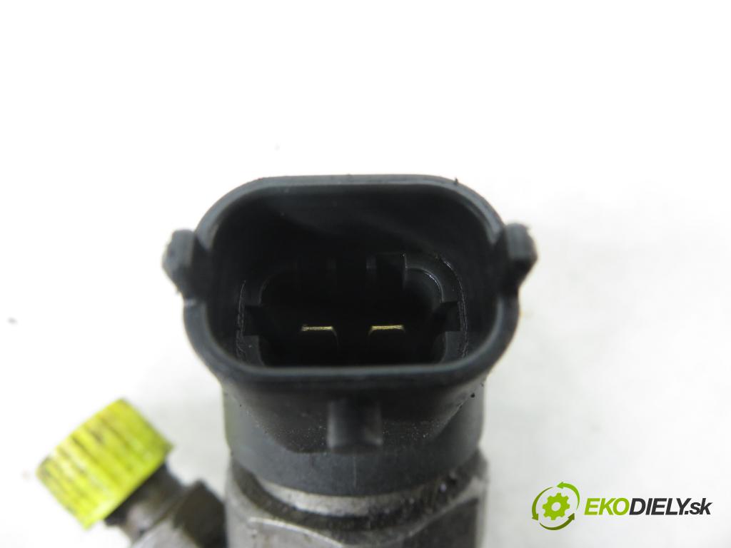 SUZUKI GRAND VITARA II (JT, TE, TD) SUV 2007 95,00 1.9 DDiS 129 4x4 - F9Q 264 1870,00 vstrekovač 0445110230 ; 87200389369 (Vstrekovač paliva)