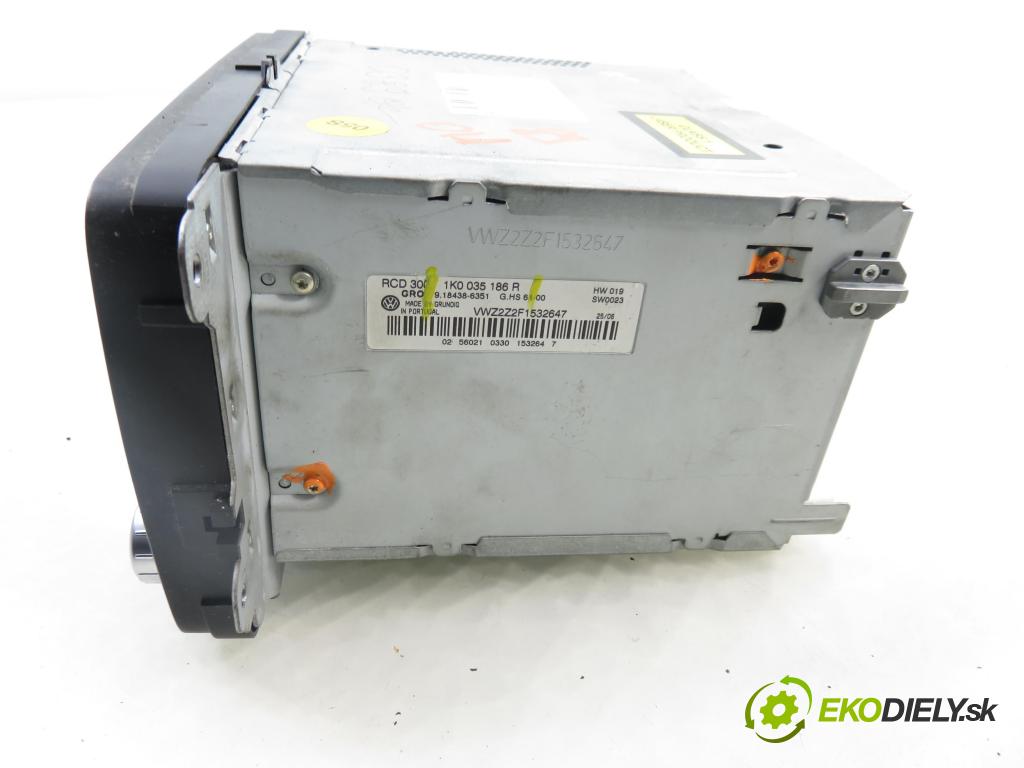 VW PASSAT B6 (3C2) SEDAN 2006 110,00 2.0 FSI - BVY 1984,00 RADIO CD 1K0035186R