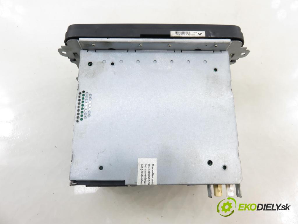 VW PASSAT B6 (3C2) SEDAN 2006 110,00 2.0 FSI - BVY 1984,00 RADIO CD 1K0035186R