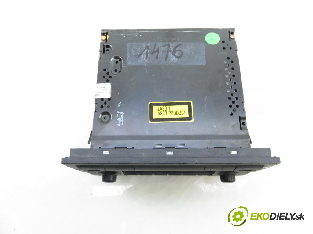 AUDI A3 (8L1) HB 2002 75,00 1.6 8V 102 - BFQ 1595,00 RADIO CD modul 8L0035195H