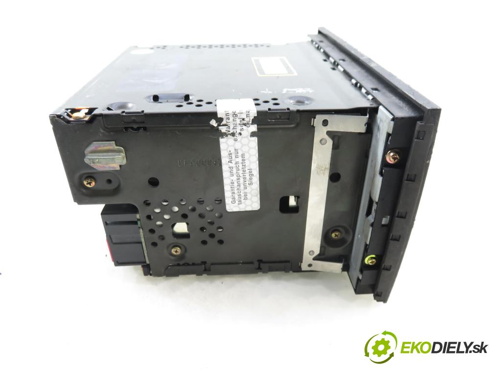 AUDI A3 (8L1) HB 2002 75,00 1.6 8V 102 - BFQ 1595,00 RADIO CD modul 8L0035195H