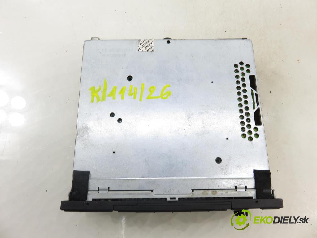 VW GOLF IV (1J1) HB 2002 74,00 1.9 TDI PD 101 - ATD 1896,00 RADIO