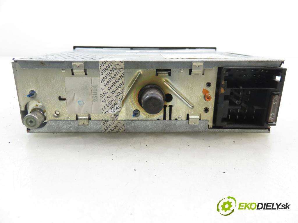 VW POLO (9N_) HB 2004 55,00 1.4 TDI PD 75 - AMF 1422,00 RADIO CD Modul 1J0035152C ; 1J0035119C