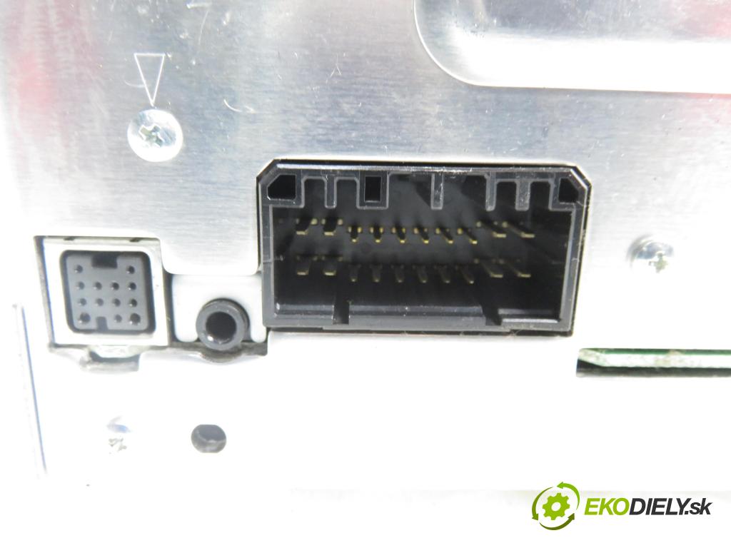 SUZUKI SWIFT III (MZ, EZ) HB 2009 68,00 1.3 92 - M13A 1328,00 RADIO CD 3992066J10000