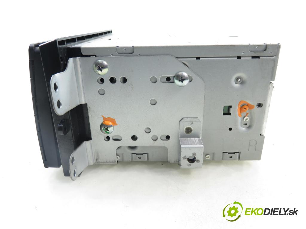 SUZUKI SWIFT III (MZ, EZ) HB 2009 68,00 1.3 92 - M13A 1328,00 RADIO CD 3992066J10000