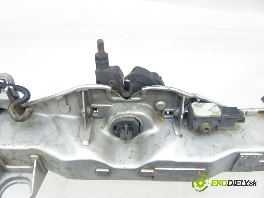 FORD FOCUS II (DA_, HCP) HB 2005 74,00 1.6 - SHDC 1596,00 držák přední část 4M518B041AJ