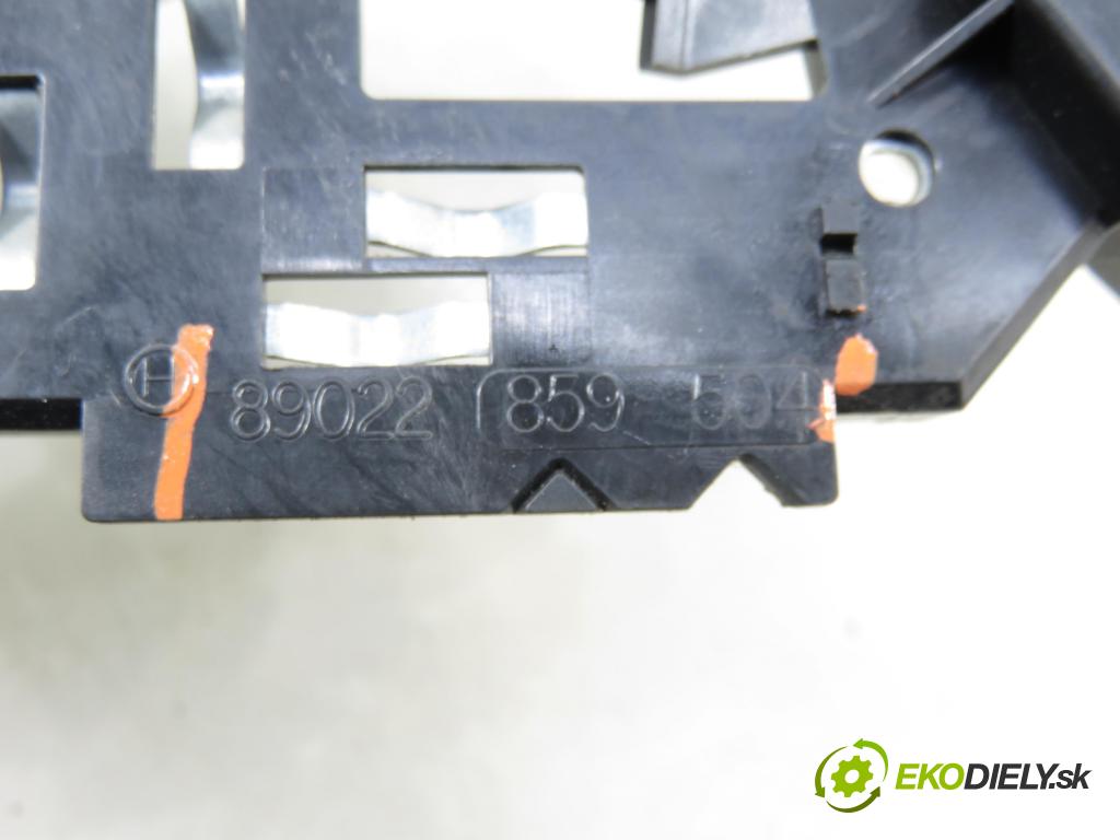 PEUGEOT 307 (3A/C) HB 2003 66,00 2.0 HDi 90 - RHY (DW10TD) 1997,00 vložka svetla ľavy zadné 89022859504