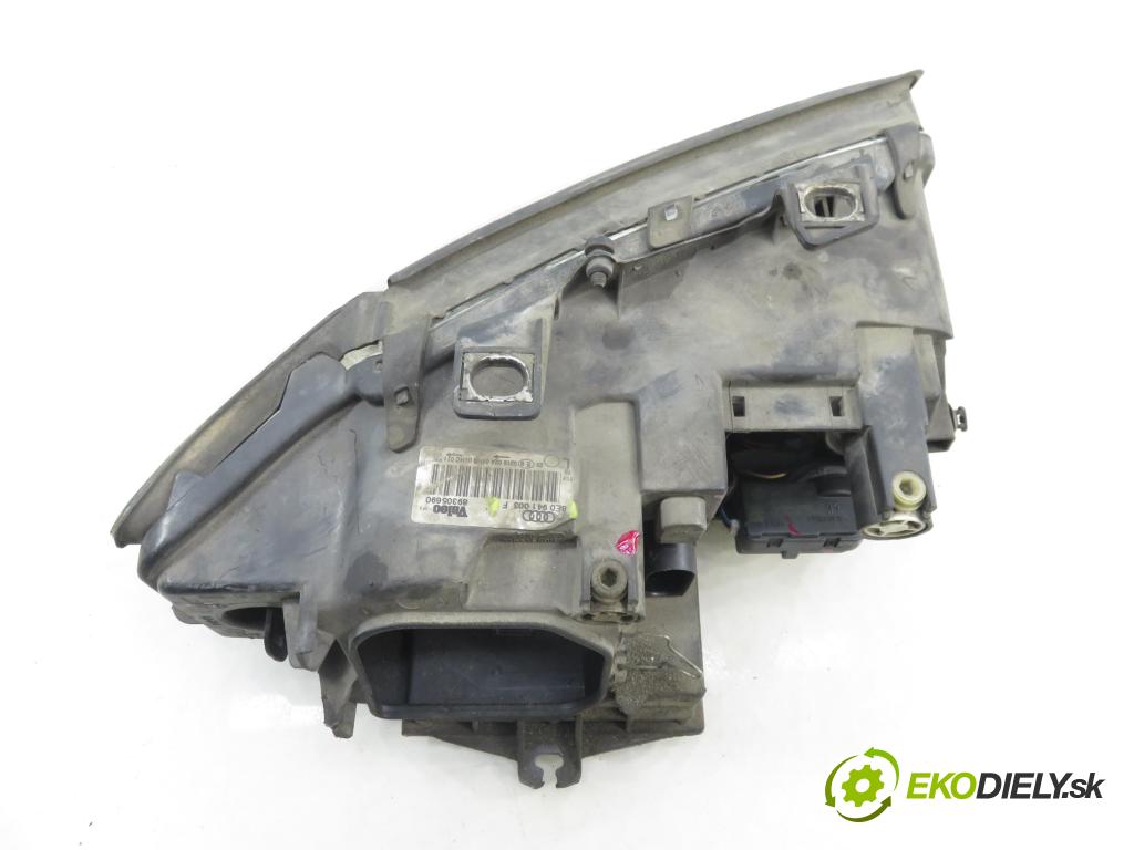 AUDI A4 Avant (8E5, B6) KOMBI 2003 96,00 1.9 TDI PD 130 - AVF 1896,00 Svetlo LP 8E0941003F