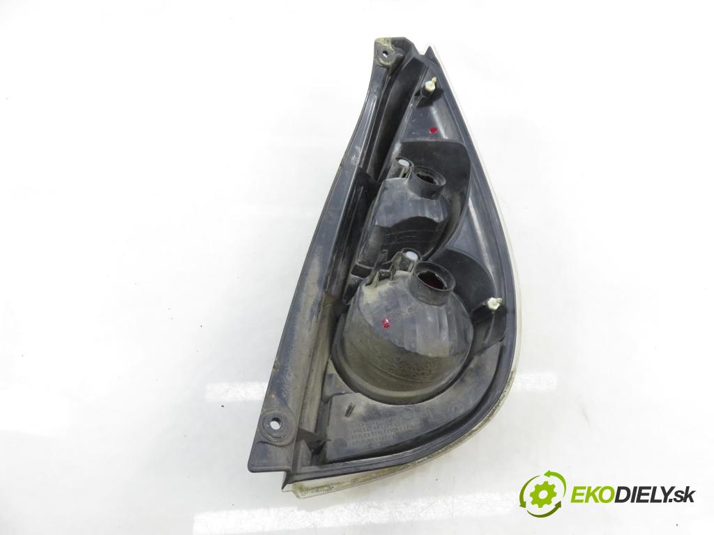 SUZUKI LIANA (ER) HB 2007 79,00 1.6 4WD - M16A 1586,00 Svetlo ľavé zadné 3560354G1